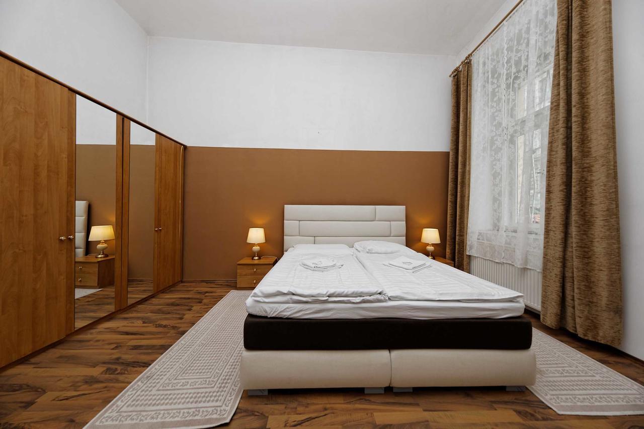 Apartments U Cisare プラハ エクステリア 写真